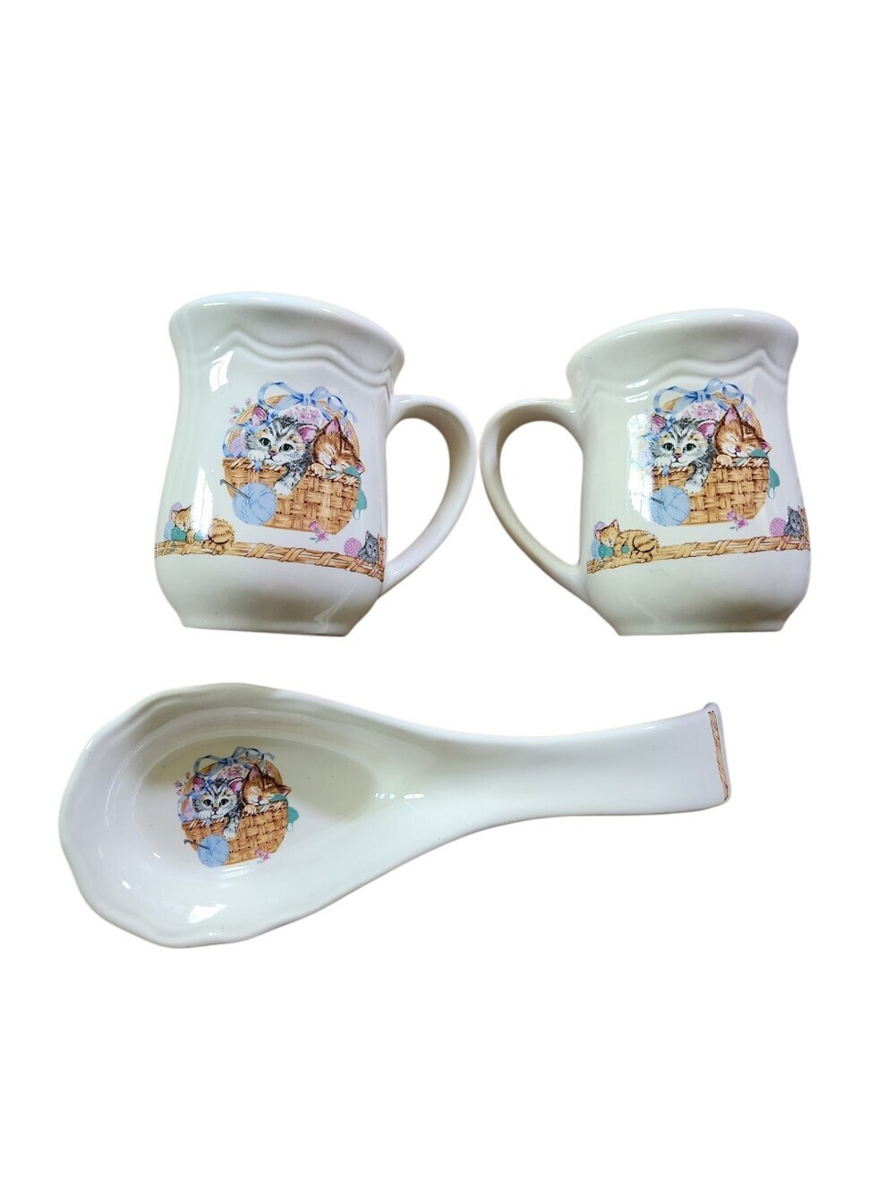 Cottagecore Tienshen Cat Purrfect Friends Salt And Pepper Shakers & Spoon Rest